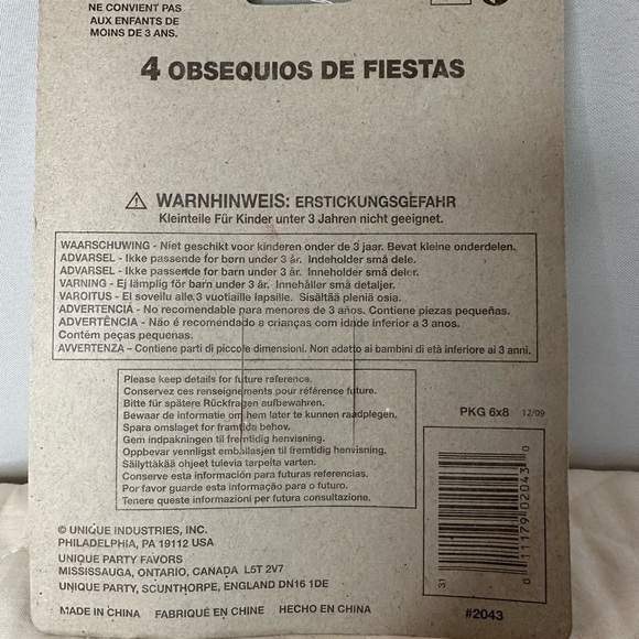 Unique Party 4 Whistles Ball With Necklace Basketball Baseball Football Soccer - Picture 5 of 5